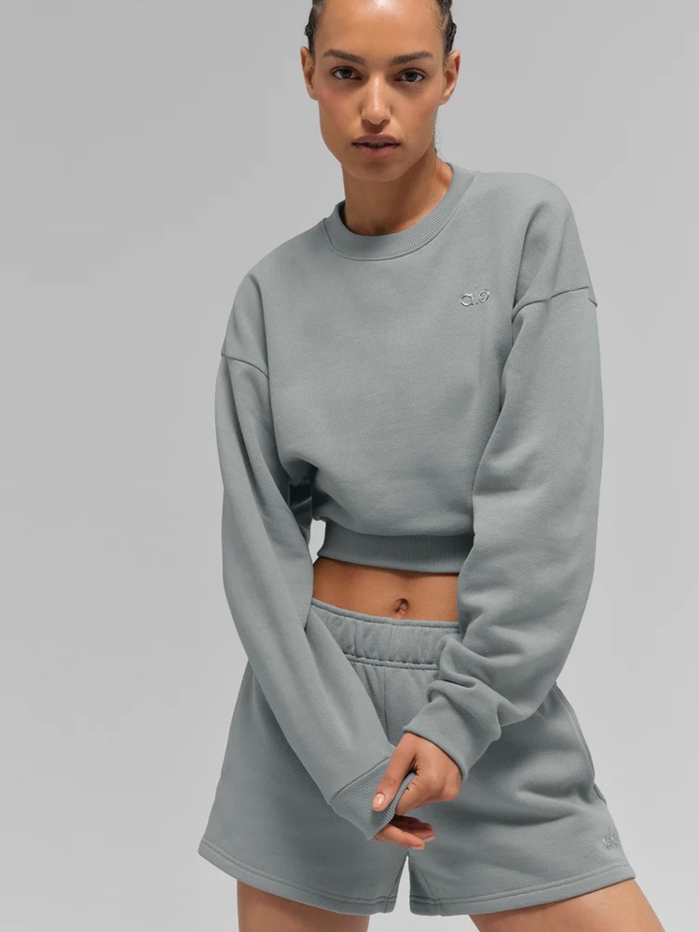 ALO Yoga Cropped Crew Sweatshirt in Sage Green
